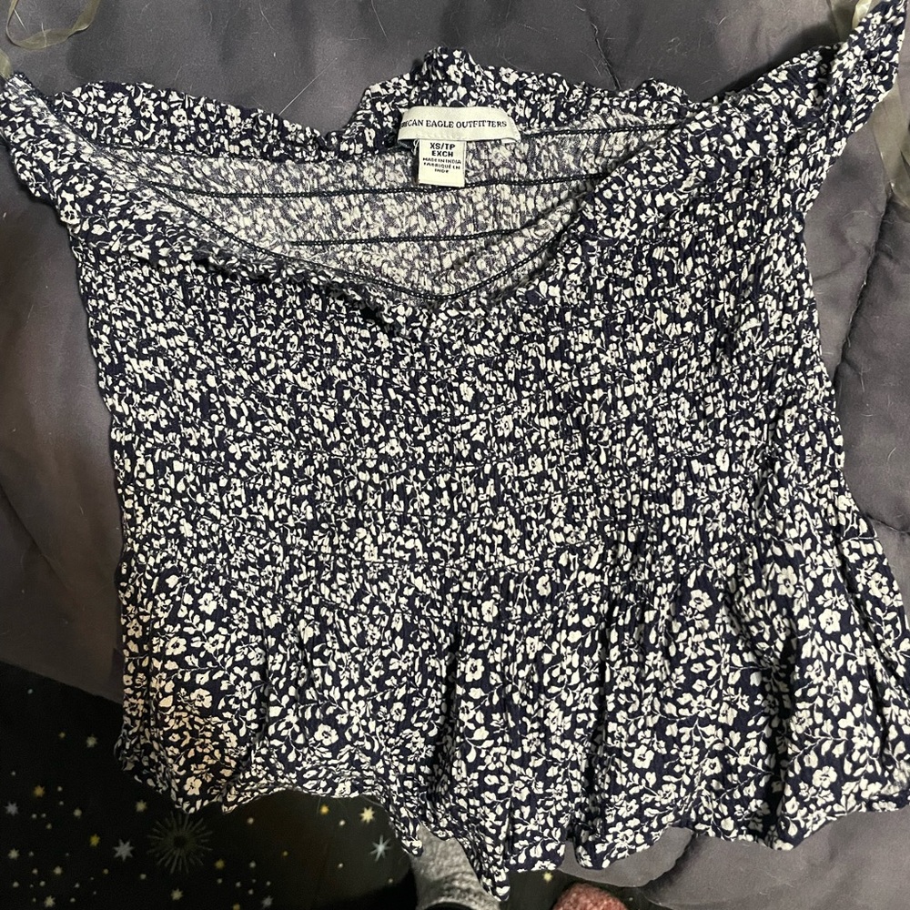American Eagle floral crop top. Size XS.